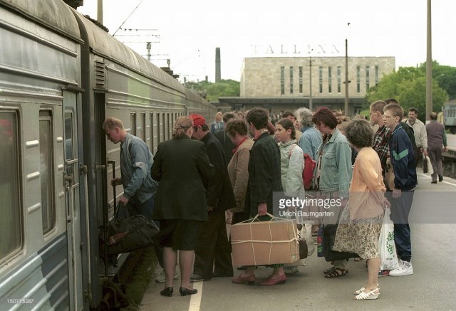 At the main station of the Estonian capital Tallinn, Travelers getting on the 'Tallinn-Express' that runs between Tallinn and Moscow (July 01, 1996).jpg