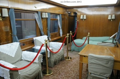 Mao_Zedong_Train_Carriage018QT.jpg