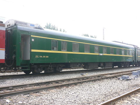 24rw551280.jpg