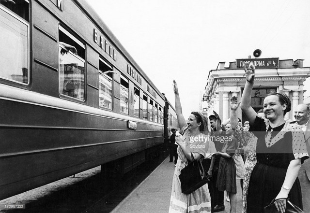 A Moscow - Tbilisi train pulling out of the Kursky railway station in Moscow, Russia (July 02, 1950).jpg