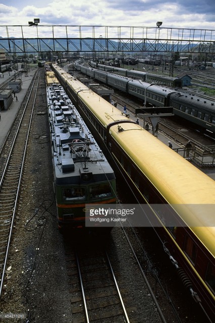 Russia, Siberia, Krasnoyarsk railway station (1 Januar 1992).jpg