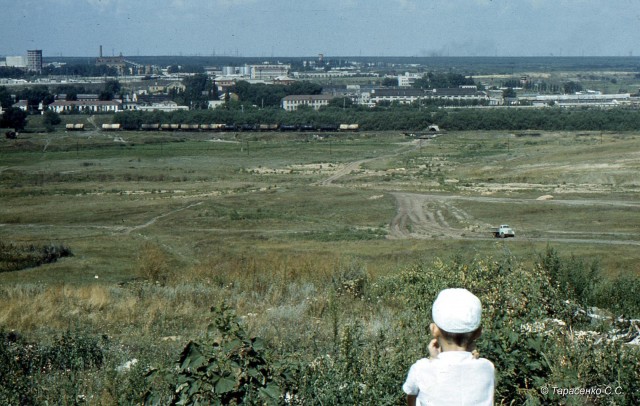 Вид на Лиски с Мельничного бугра, Воронежская область (1980-е годы).jpg