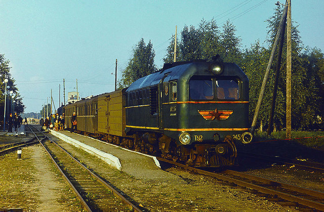 SZD TU2-245 at the Pasvalys station (19.09.1980).jpg (415.16 КБ) Просмотров: 5218 SZD TU2-245 at the Pasvalys station (19.09.1980).jpg