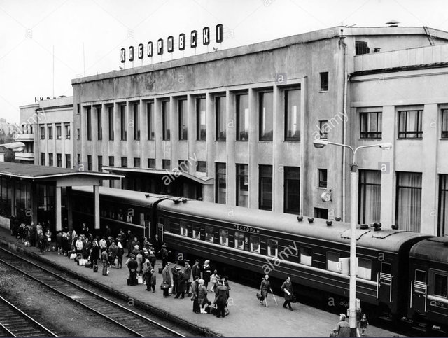 Stock Photo - Geography & Travel, Russia, Khabarovsk train station, passengers on the platform (1970-s).jpg