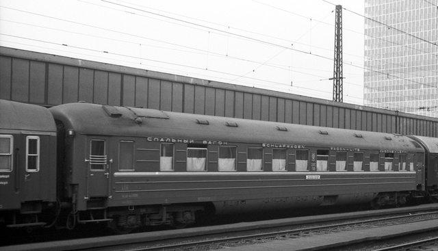 Schlafwagen der Sowjetischen Eisenbahn etwa Mitte 60er.jpg