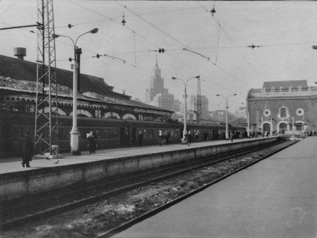 На станции Москва-Пассажирская-Казанская, город Москва (фото сделано в конце 1950-х - начале 1960-х годов).jpg