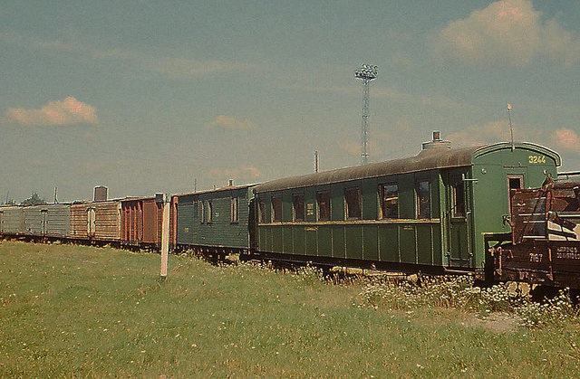 Former 2nd class sleeping car at the Tamsalu station after closing (14.08.1973).jpg