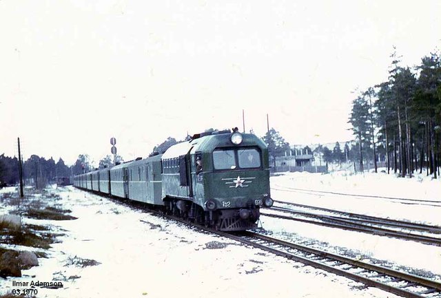 SZD TU2-076 at the Liiva station (03.1970).jpg