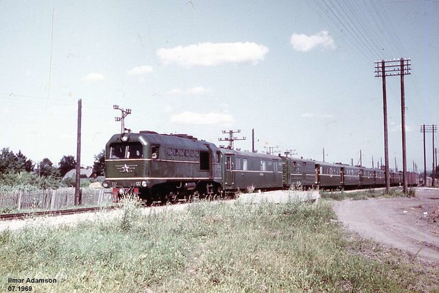 SZD TU2-137 at the Türi station 07.1969.jpg