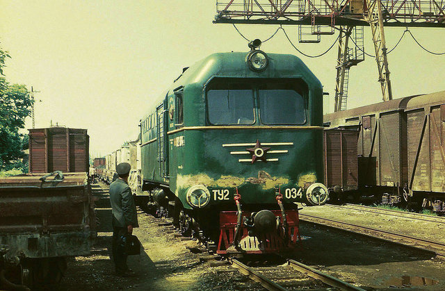 SZD TU2-034 at the Beregovo station (21.06.1982).jpg