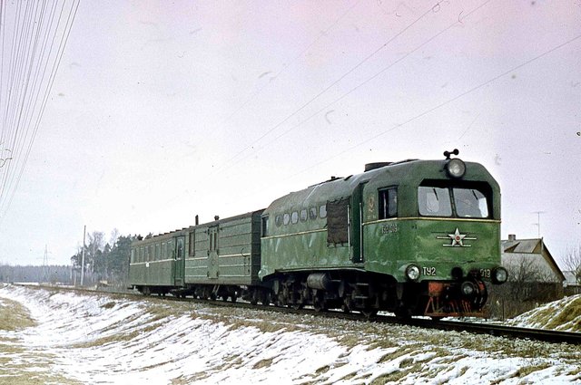 SZD TU2-019 at the Türi station (03.1972).jpg