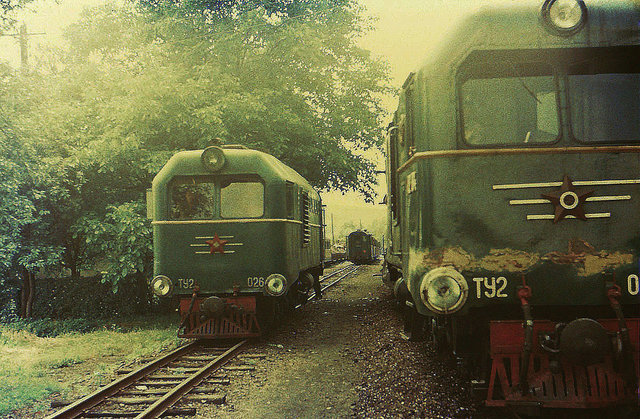 SZD TU2-026 & TU2-034 at the Hmelnik station (21.06.1982).jpg