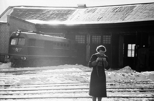 SZD TU2-142 at the Tallinn-Väike depot (03.1962).jpg