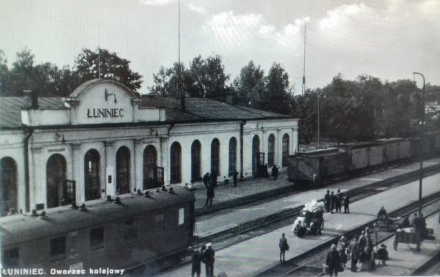21.-Dworzec-kolejowy-w-Łunińcu.jpg