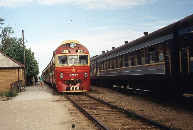 SZD D1-494 at the Kehra station (06.1973).jpg