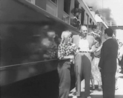 vlcsnap-2011-07-19-03h00m42s56.jpg