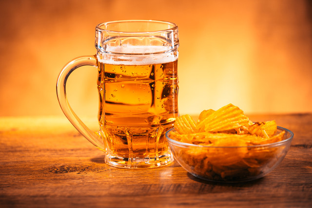 Beer_Mug_Chips_560250_1280x853.jpg